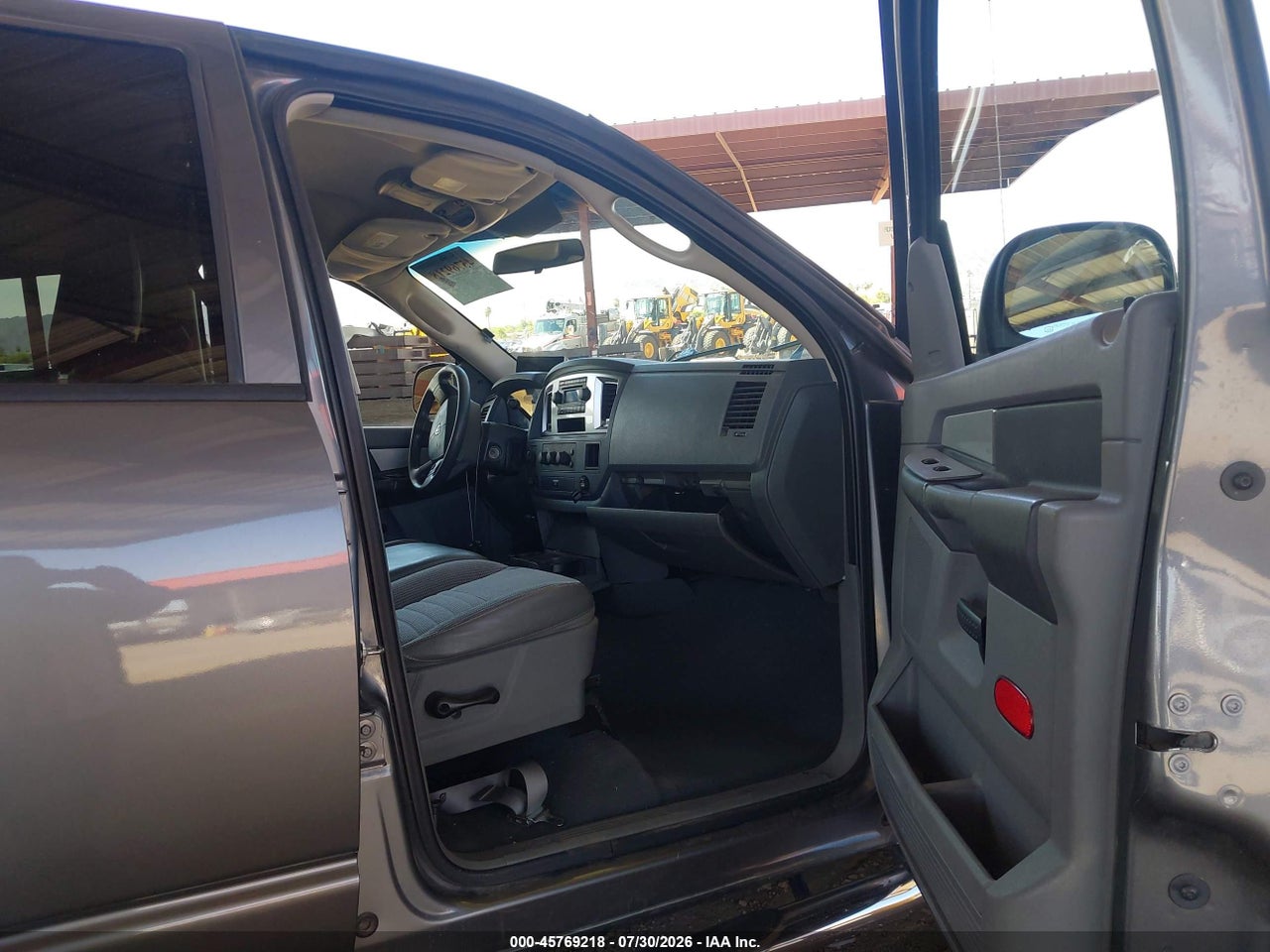 1D7HU18N28J****** · 2008 DODGE RAM 1500 SLT · 5/11