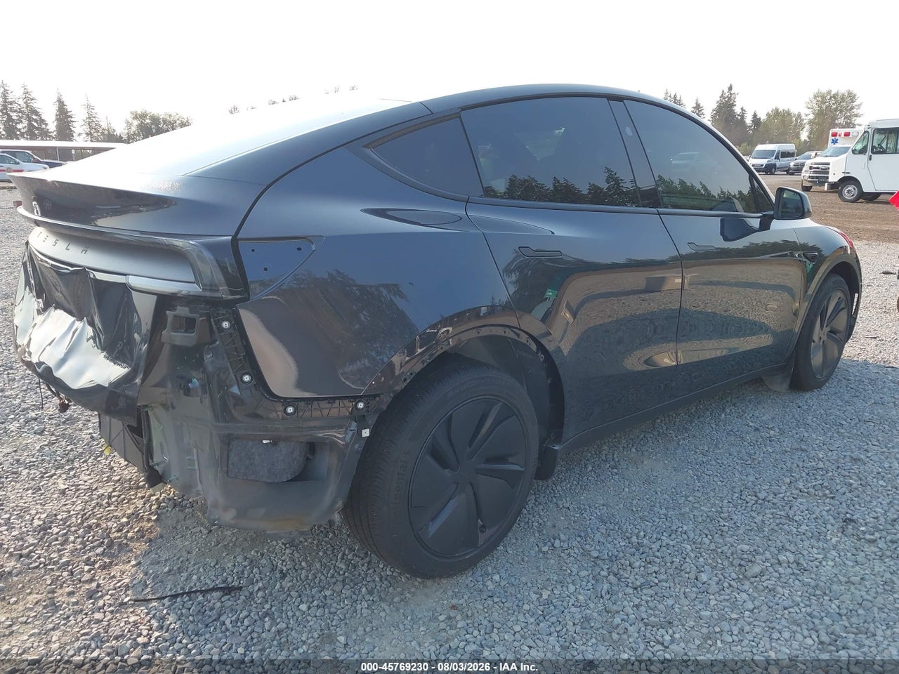 2026 TESLA MODEL Y ALL-WHEEL DRIVE/LONG RANGE LAUNCH SERIES/PREMIUM ALL-WHEEL DRIVE · 4/10