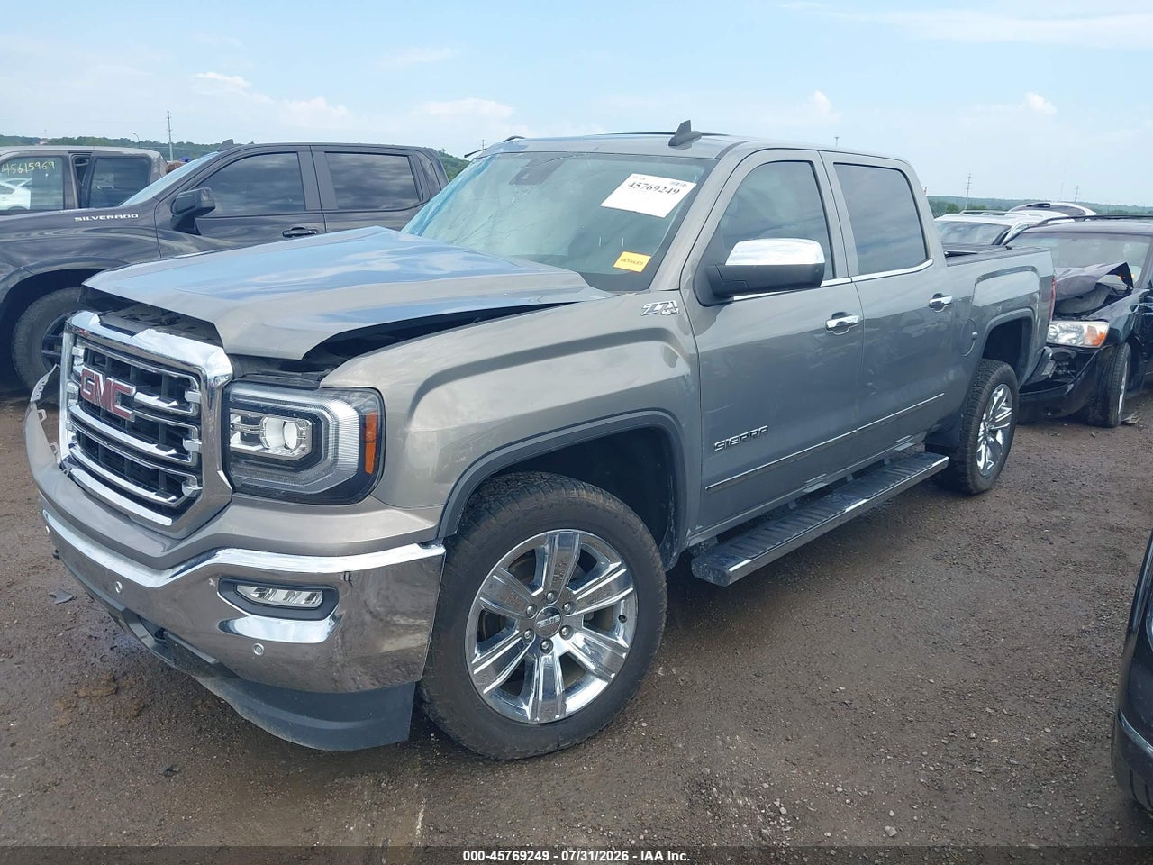 2017 GMC SIERRA 1500 SLT · 2/11