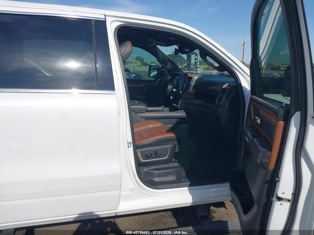2019 RAM 1500 LONGHORN  4X4 5'7 BOX · 5/11