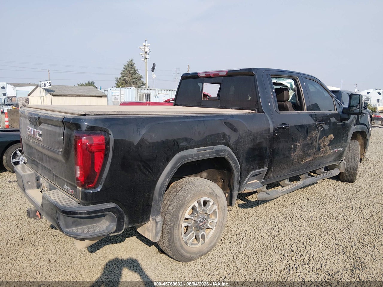 2022 GMC SIERRA 2500HD AT4 · 4/10