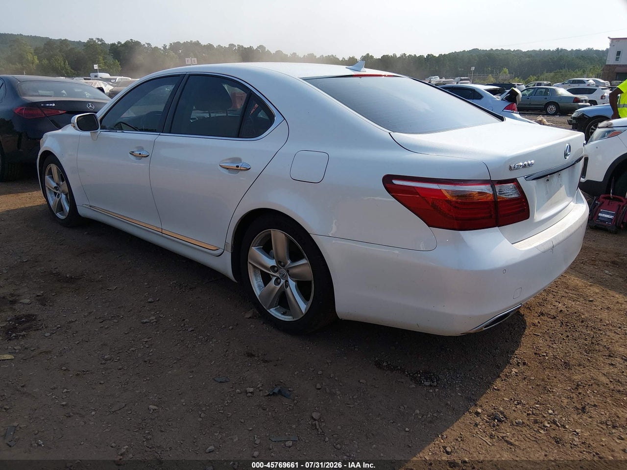 2010 LEXUS LS 460 · 3/11