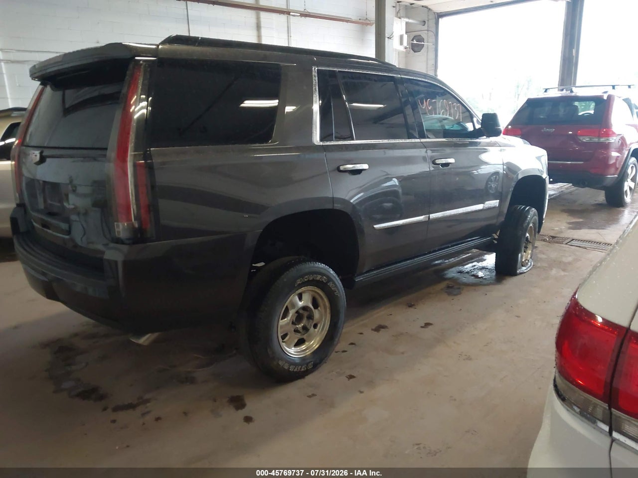 2016 CADILLAC ESCALADE PLATINUM · 4/11