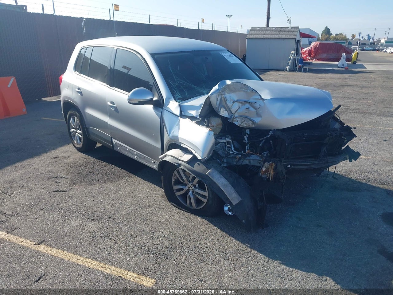WVGAV7AX5DW****** · 2013 VOLKSWAGEN TIGUAN S