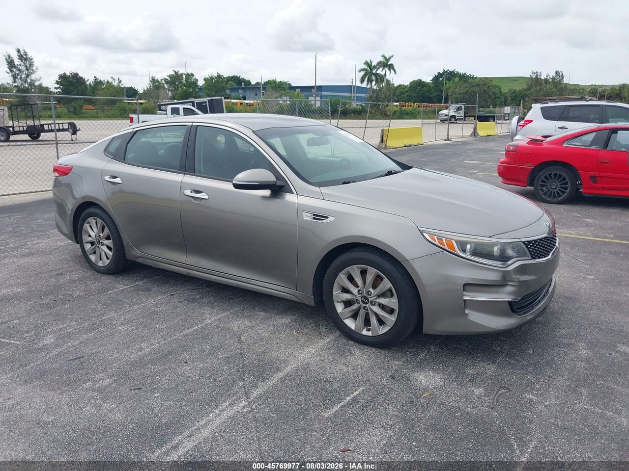 5XXGU4L33HG****** · 2017 KIA OPTIMA EX