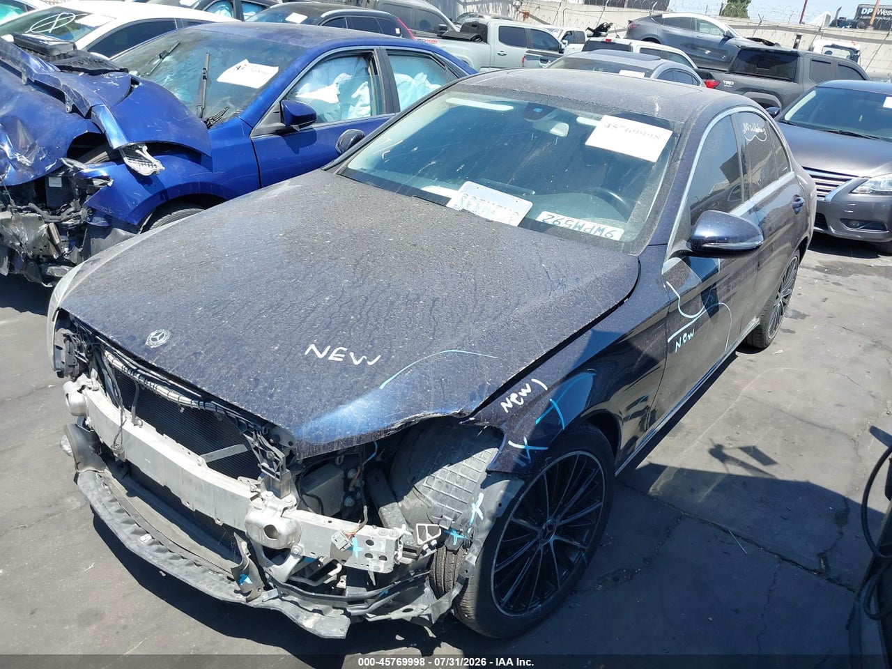 2019 MERCEDES-BENZ C 300   · 2/11