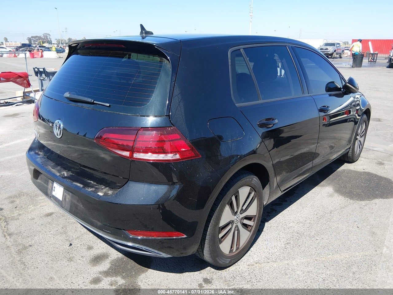 2019 VOLKSWAGEN E-GOLF SE · 4/11
