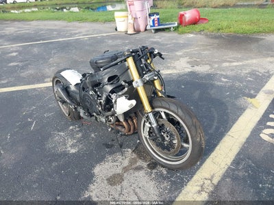 JS1GR7MA2J2****** · 2018 SUZUKI GSX-R750