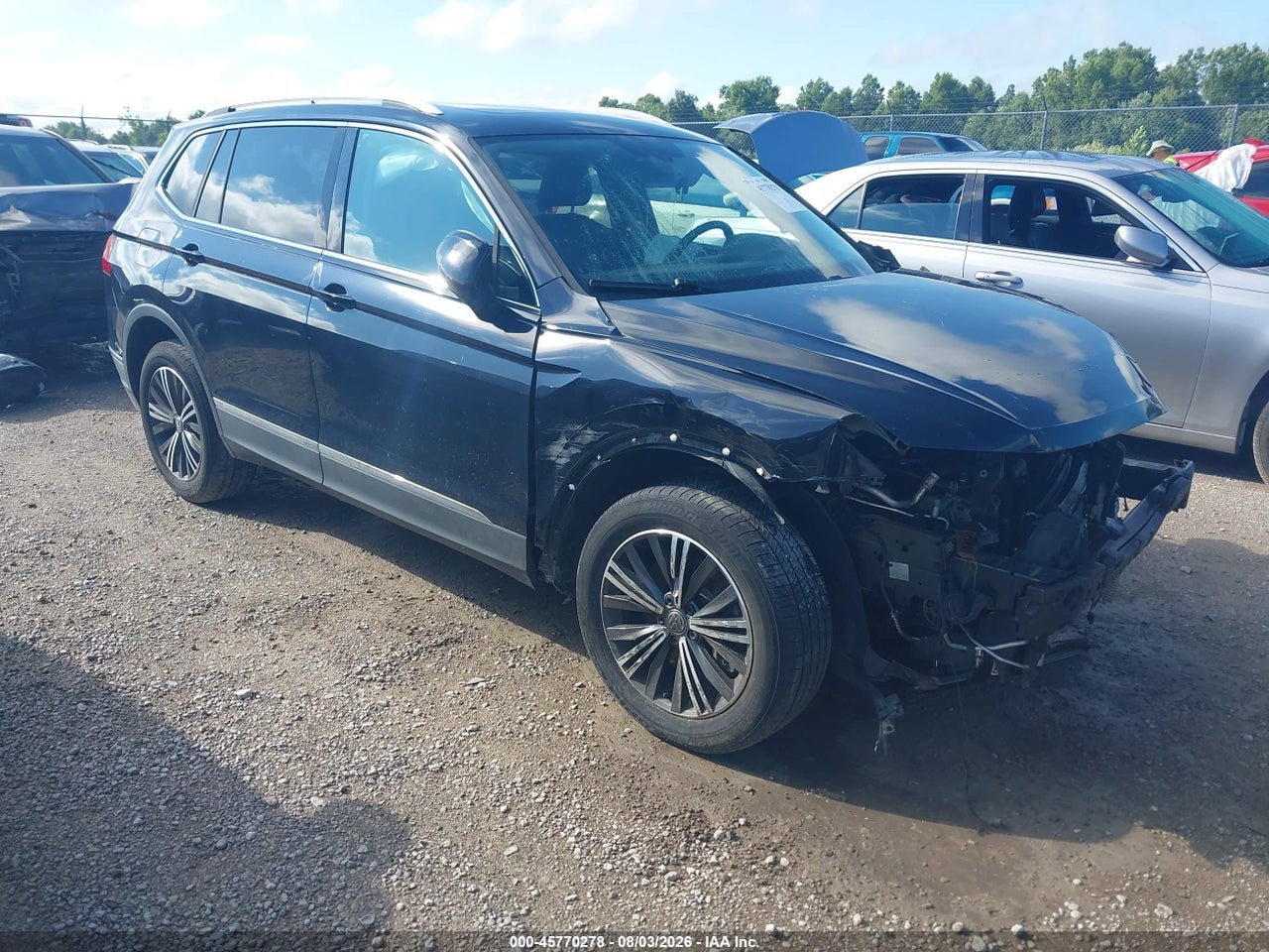3VV2B7AX1KM****** · 2019 VOLKSWAGEN TIGUAN 2.0T SE/2.0T SEL/2.0T SEL R-LINE/2.0T SEL R-LINE BLACK