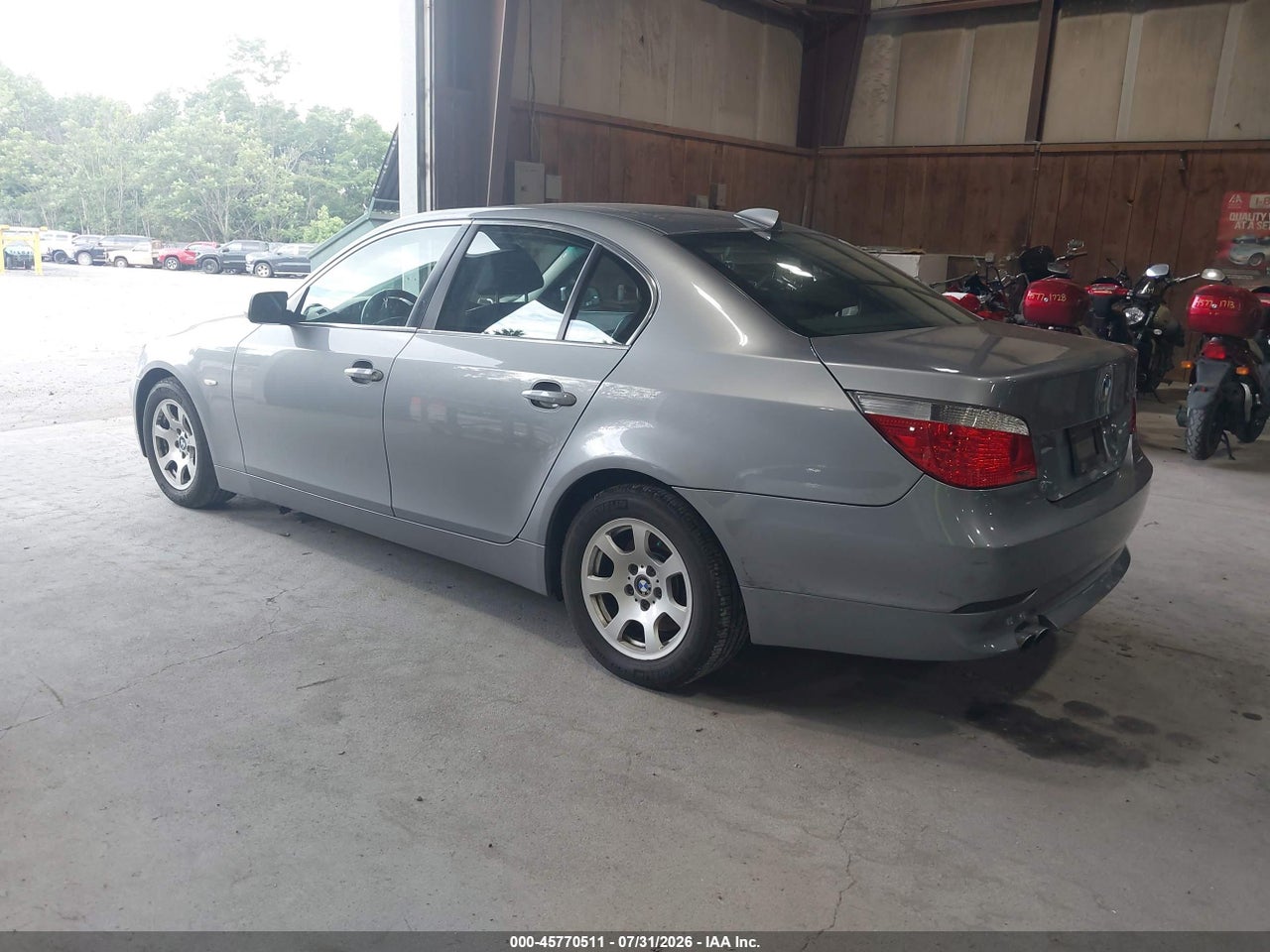 2004 BMW 525I · 3/11
