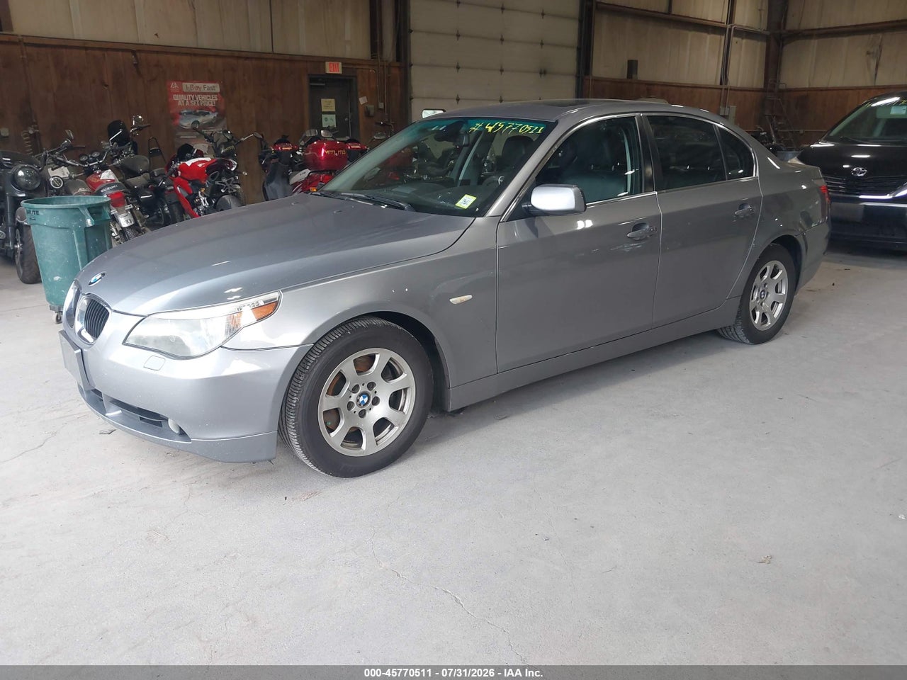 2004 BMW 525I · 2/11