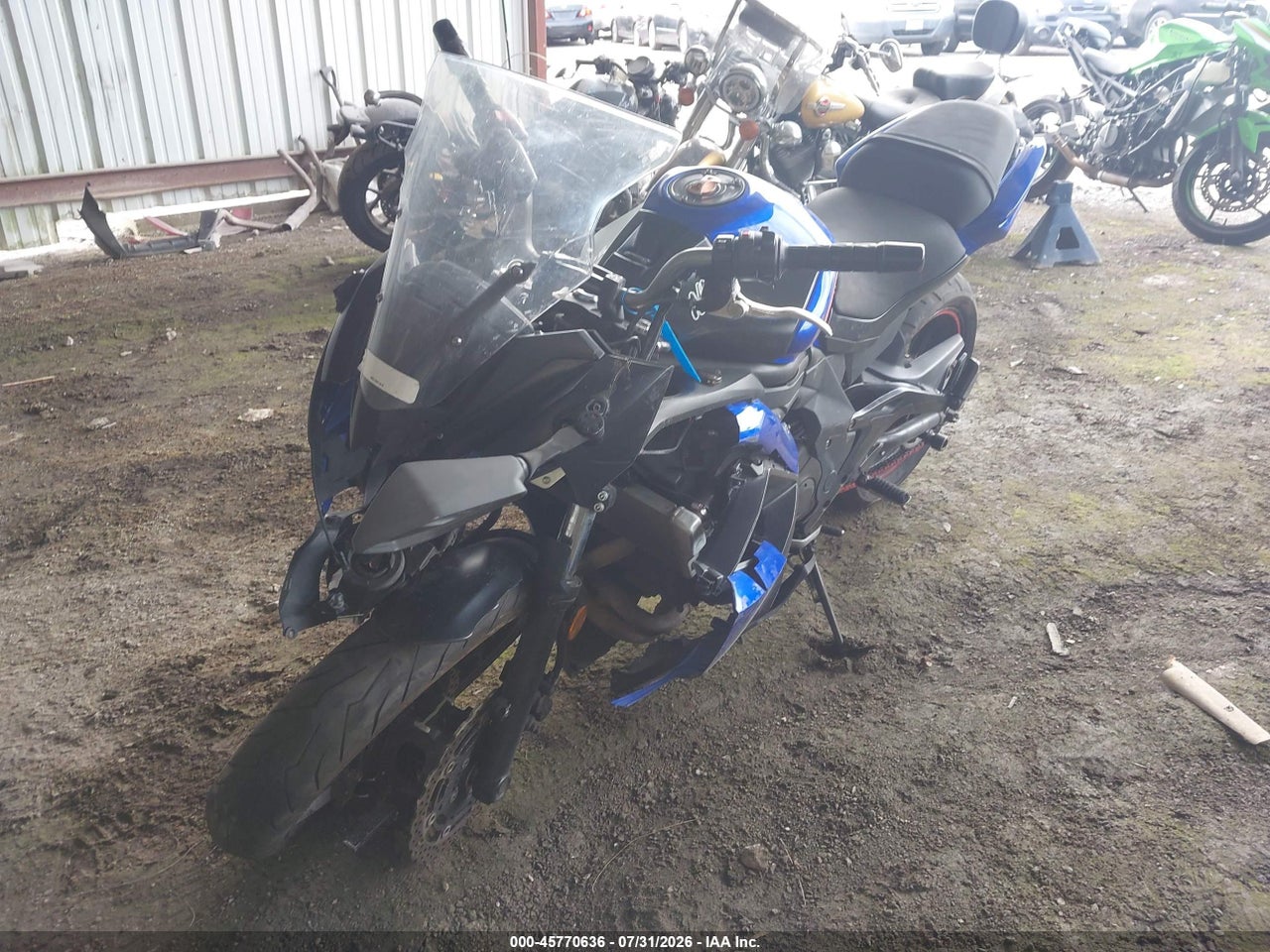 2013 KAWASAKI EX650 E · 2/10