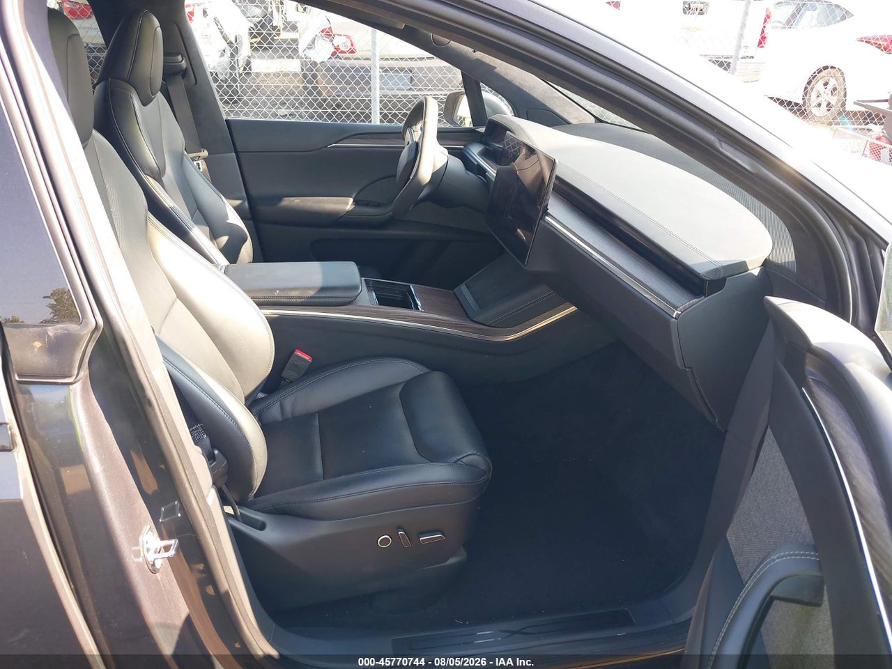 2022 TESLA MODEL X DUAL MOTOR ALL-WHEEL DRIVE · 5/10