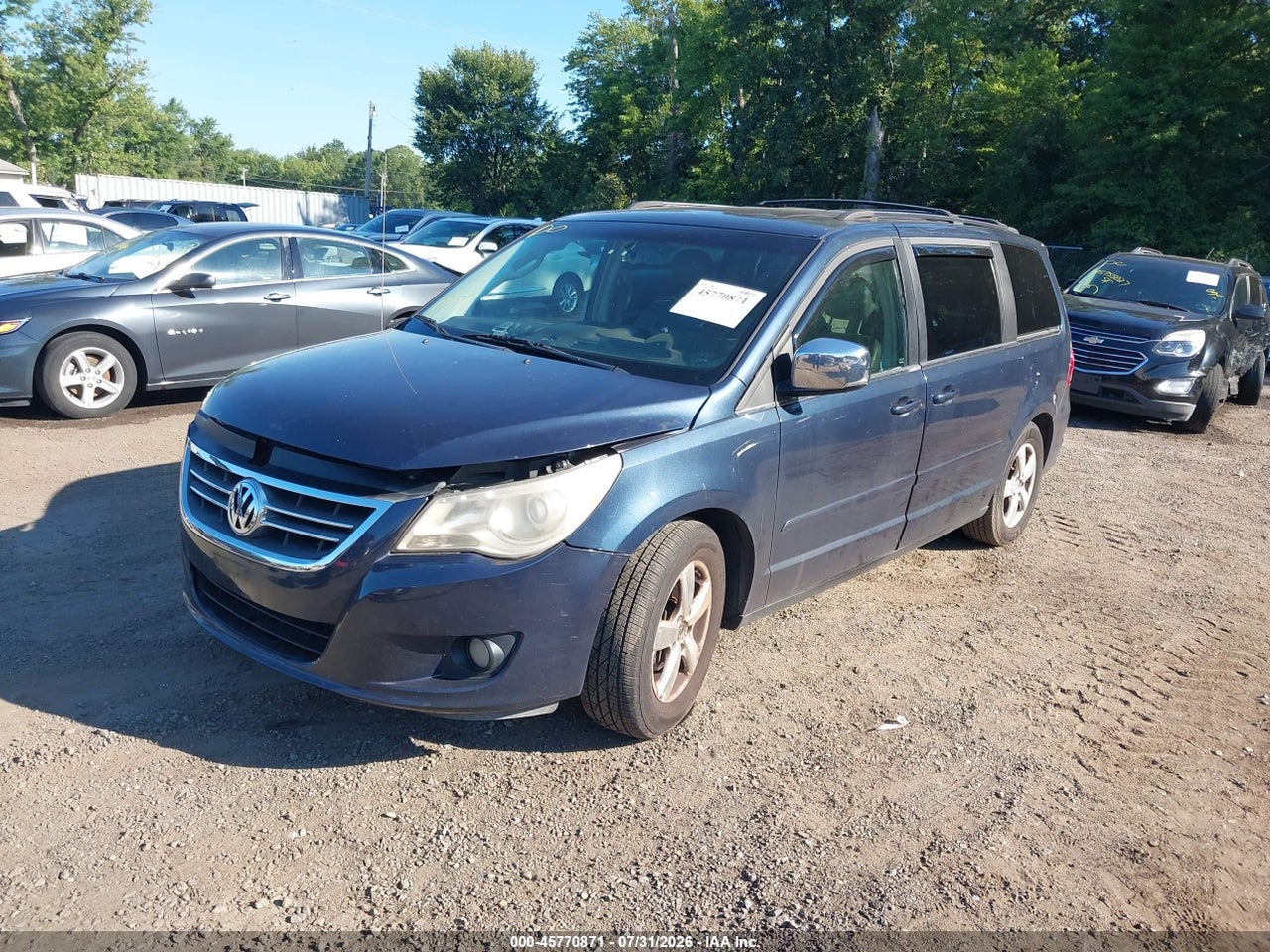 2009 VOLKSWAGEN ROUTAN SEL PREMIUM · 2/11
