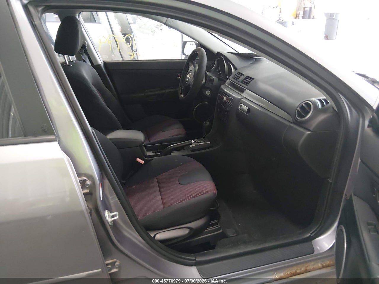 2005 MAZDA MAZDA3 S · 5/11