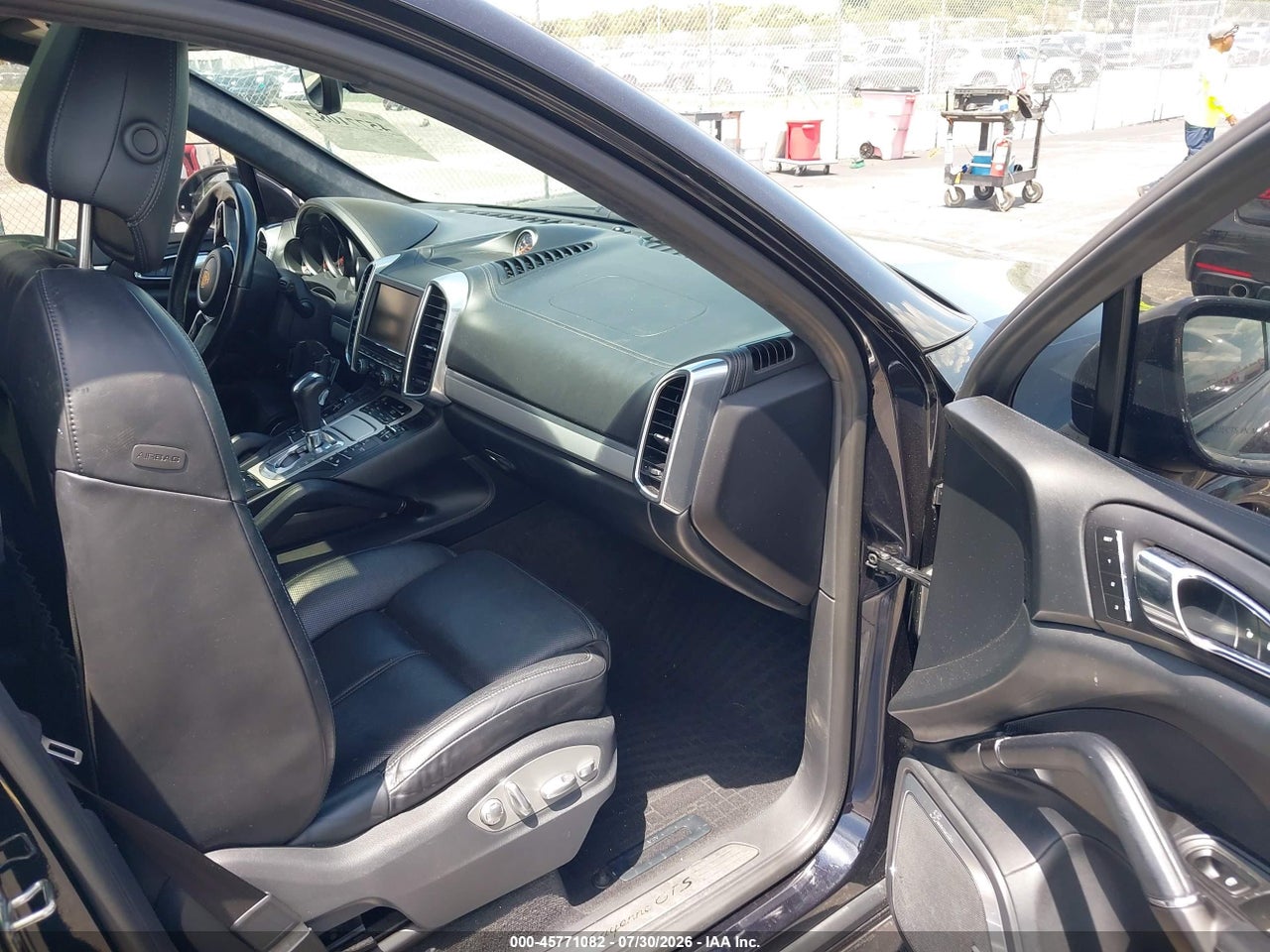 2016 PORSCHE CAYENNE GTS · 5/11