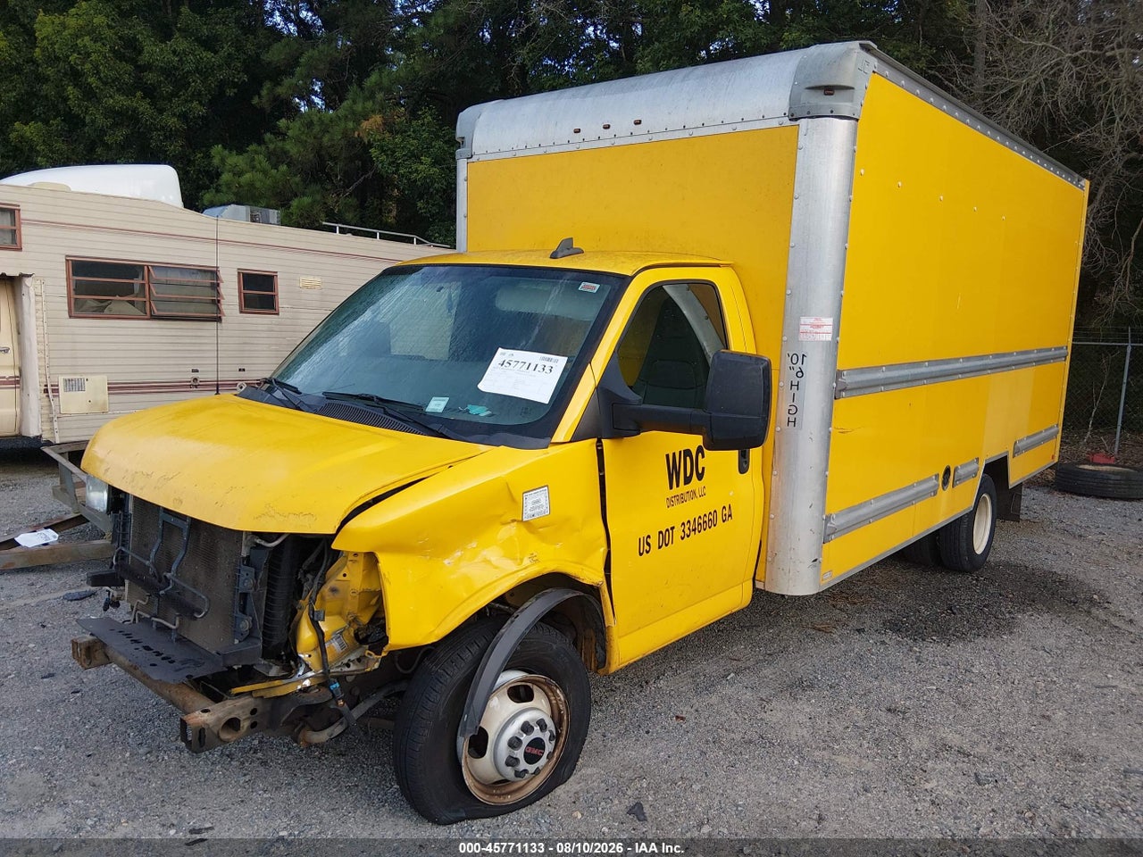 2016 GMC SAVANA CUTAWAY 3500 · 2/4