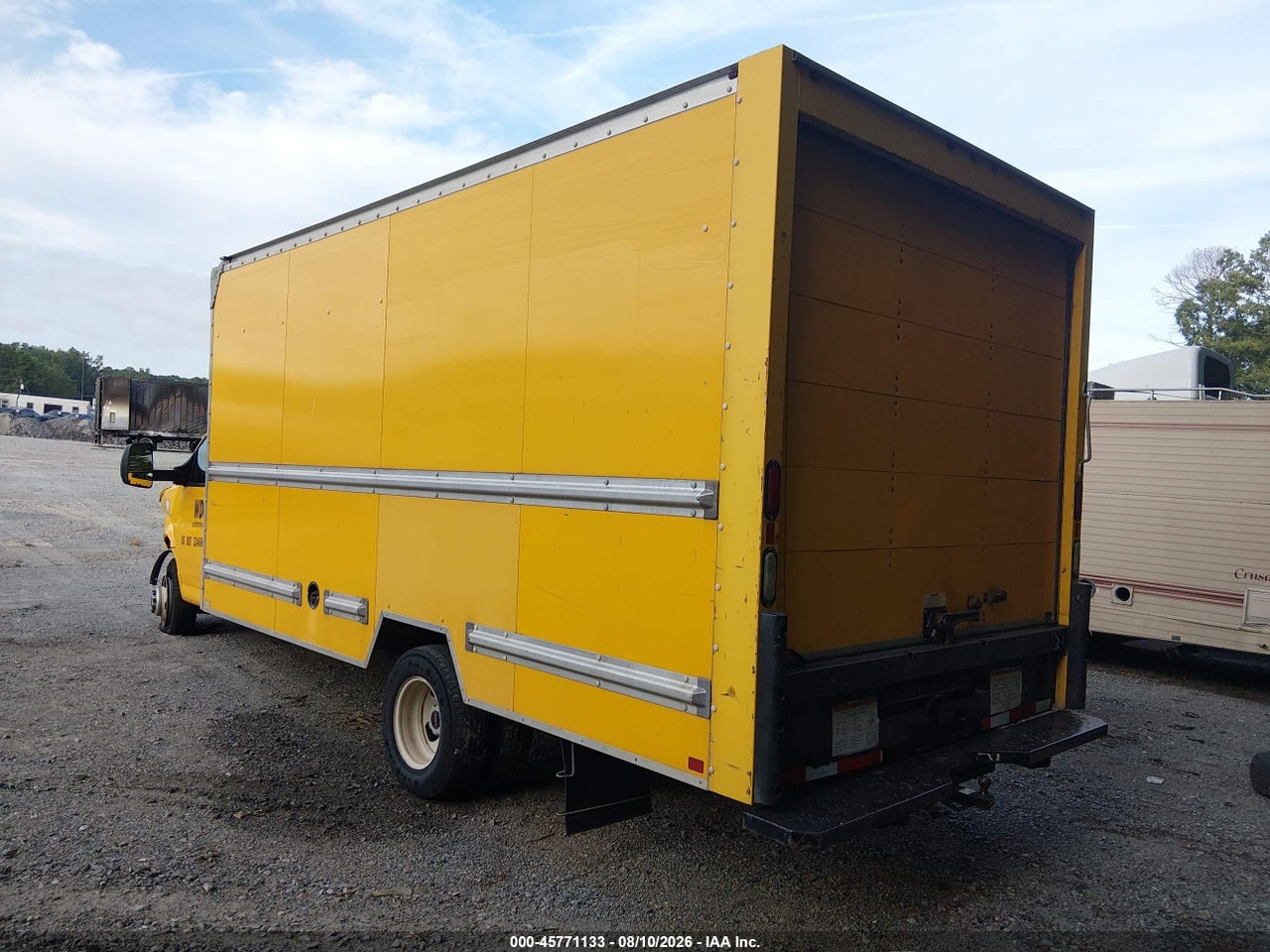 2016 GMC SAVANA CUTAWAY 3500 · 3/4