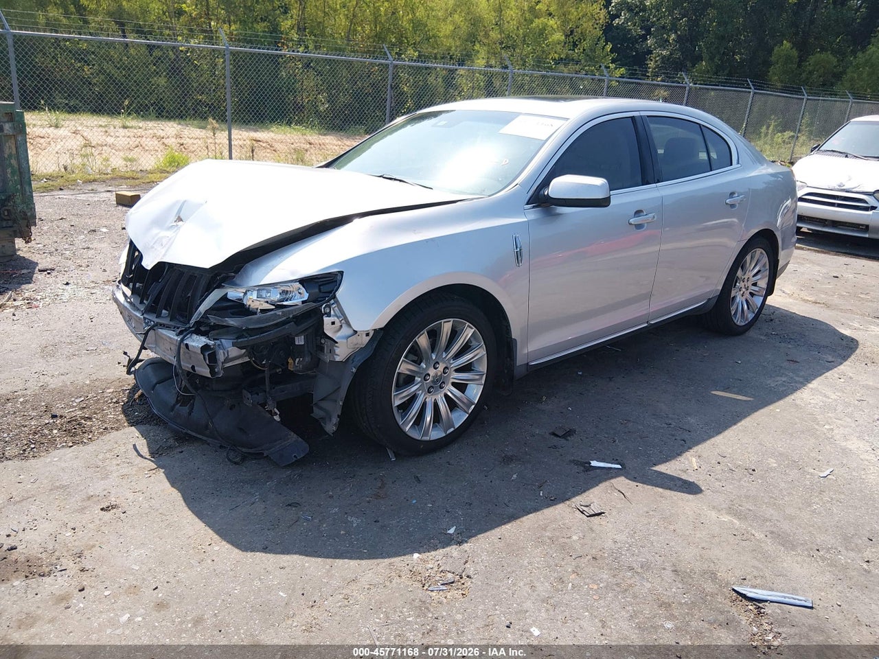 2009 LINCOLN MKS · 2/11