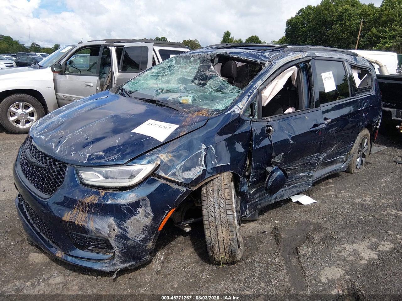 2C4RC1FG0MR****** · 2021 CHRYSLER PACIFICA TOURING · 2/11