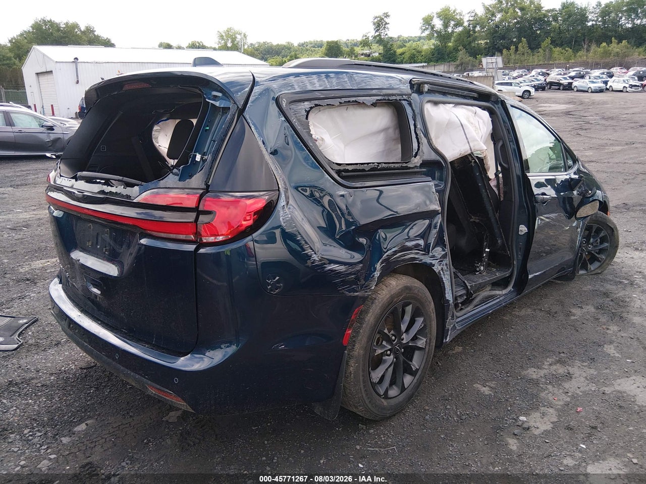 2C4RC1FG0MR****** · 2021 CHRYSLER PACIFICA TOURING · 4/11