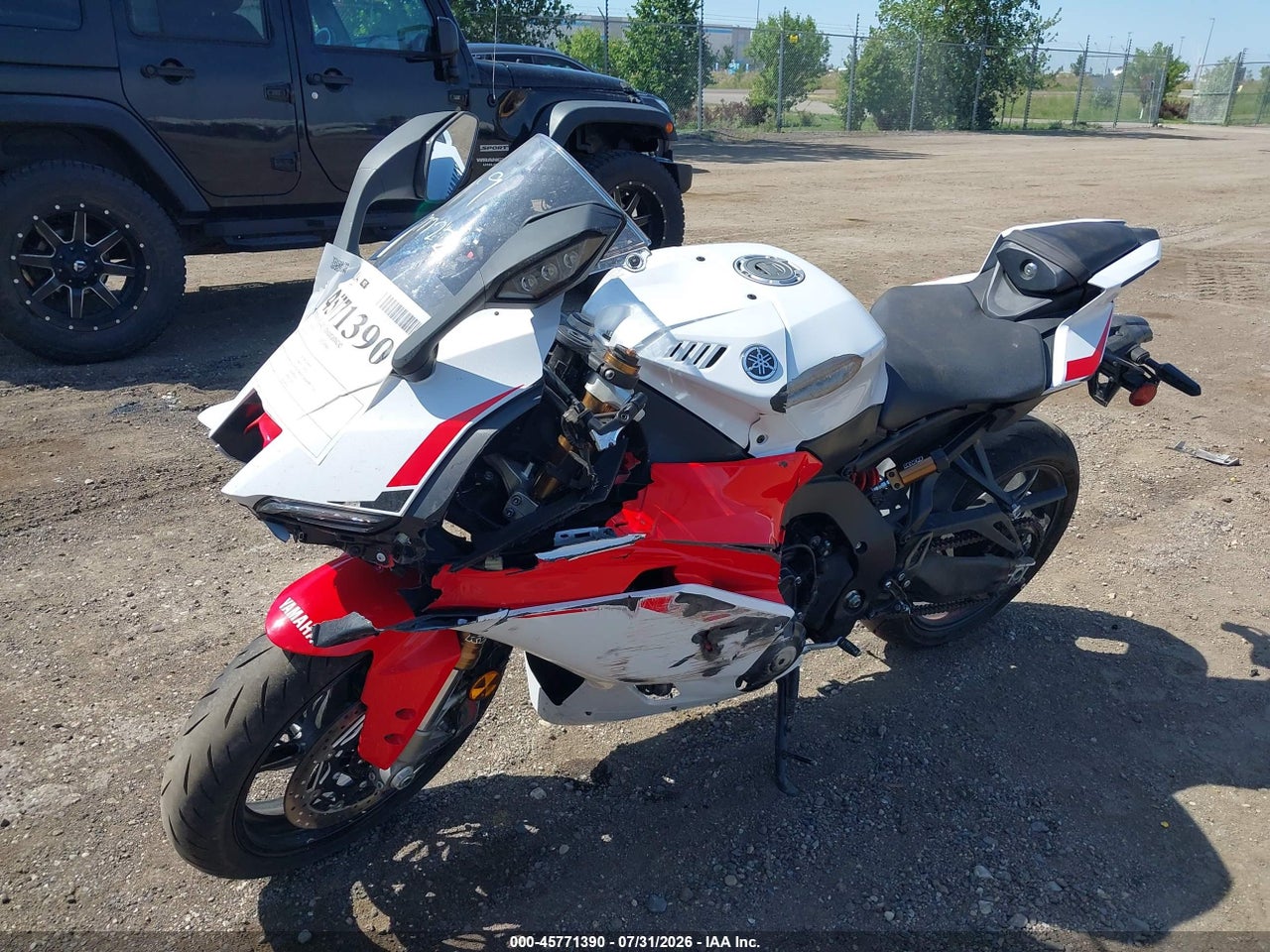 2025 YAMAHA YZF890 · 2/10