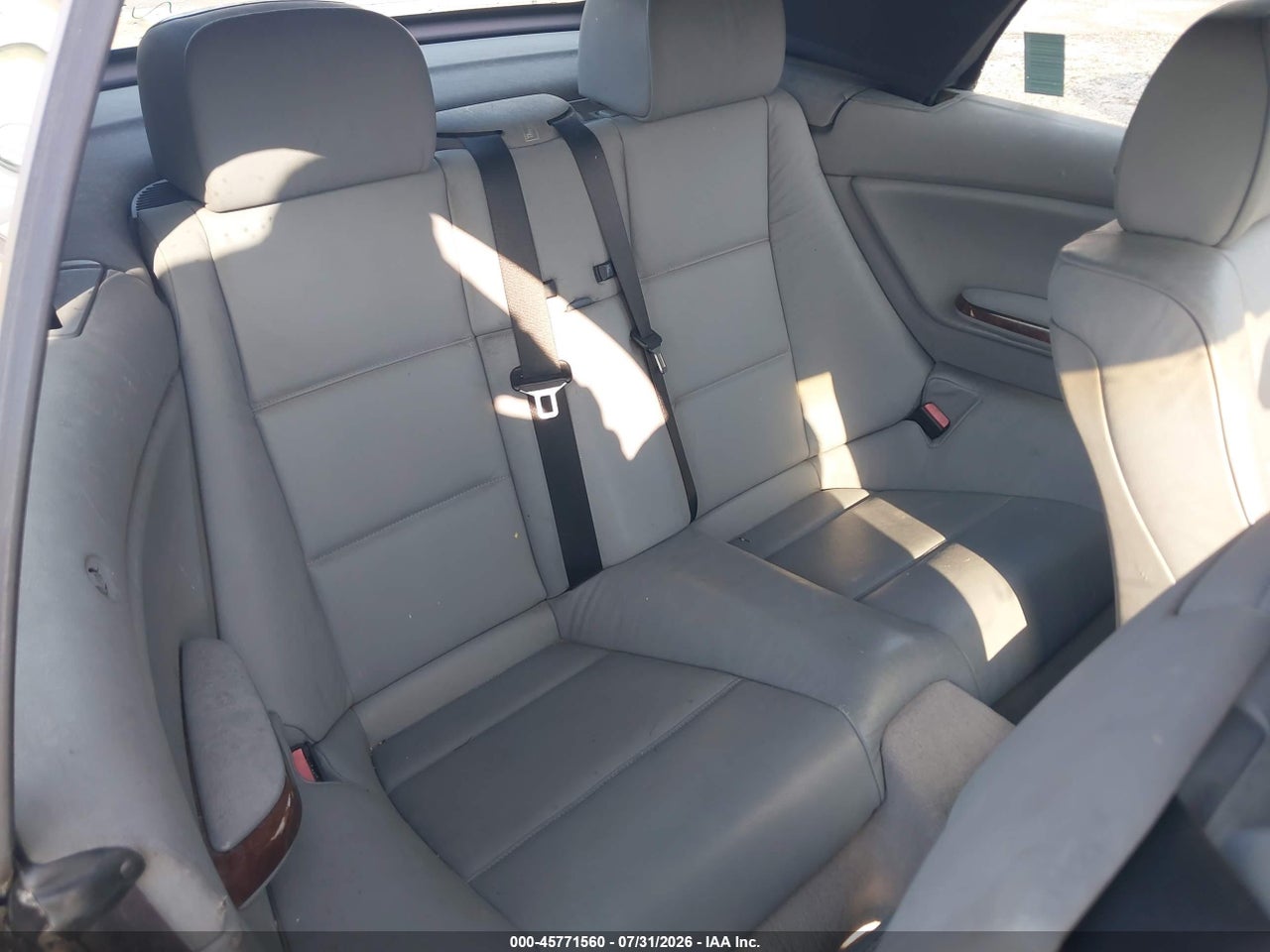 WBABS33403P****** · 2003 BMW 325CI   · 8/11