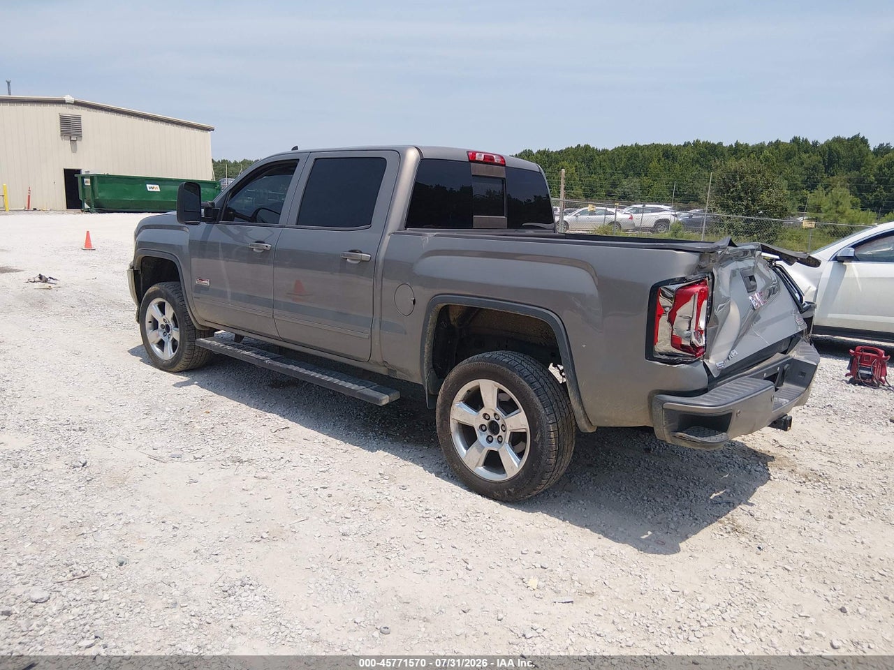 2017 GMC SIERRA 1500 SLT · 3/11