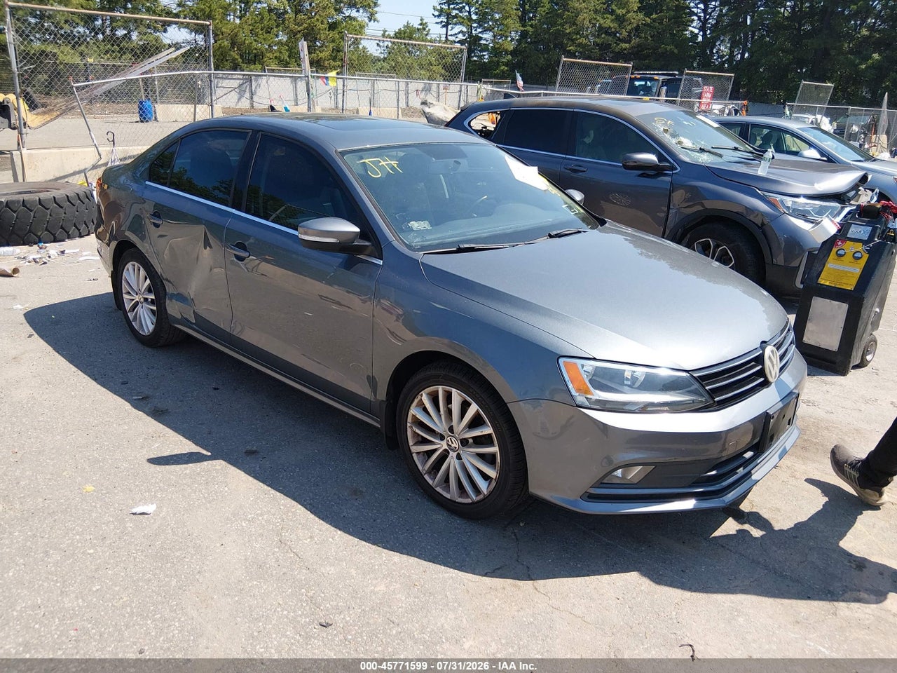 3VWD17AJXFM****** · 2015 VOLKSWAGEN JETTA 1.8T SE
