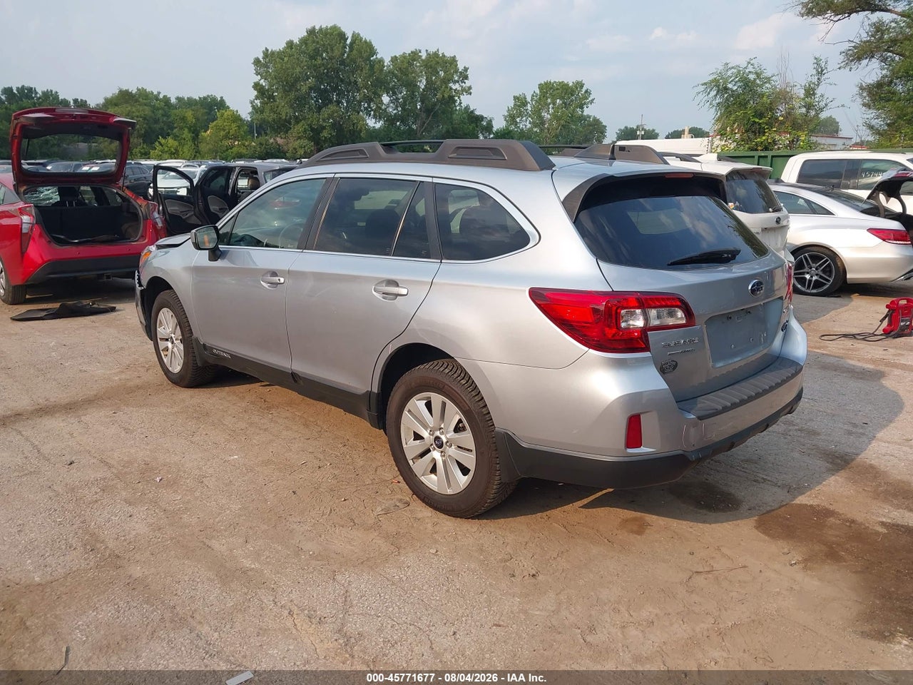 2017 SUBARU OUTBACK 2.5I PREMIUM · 3/11