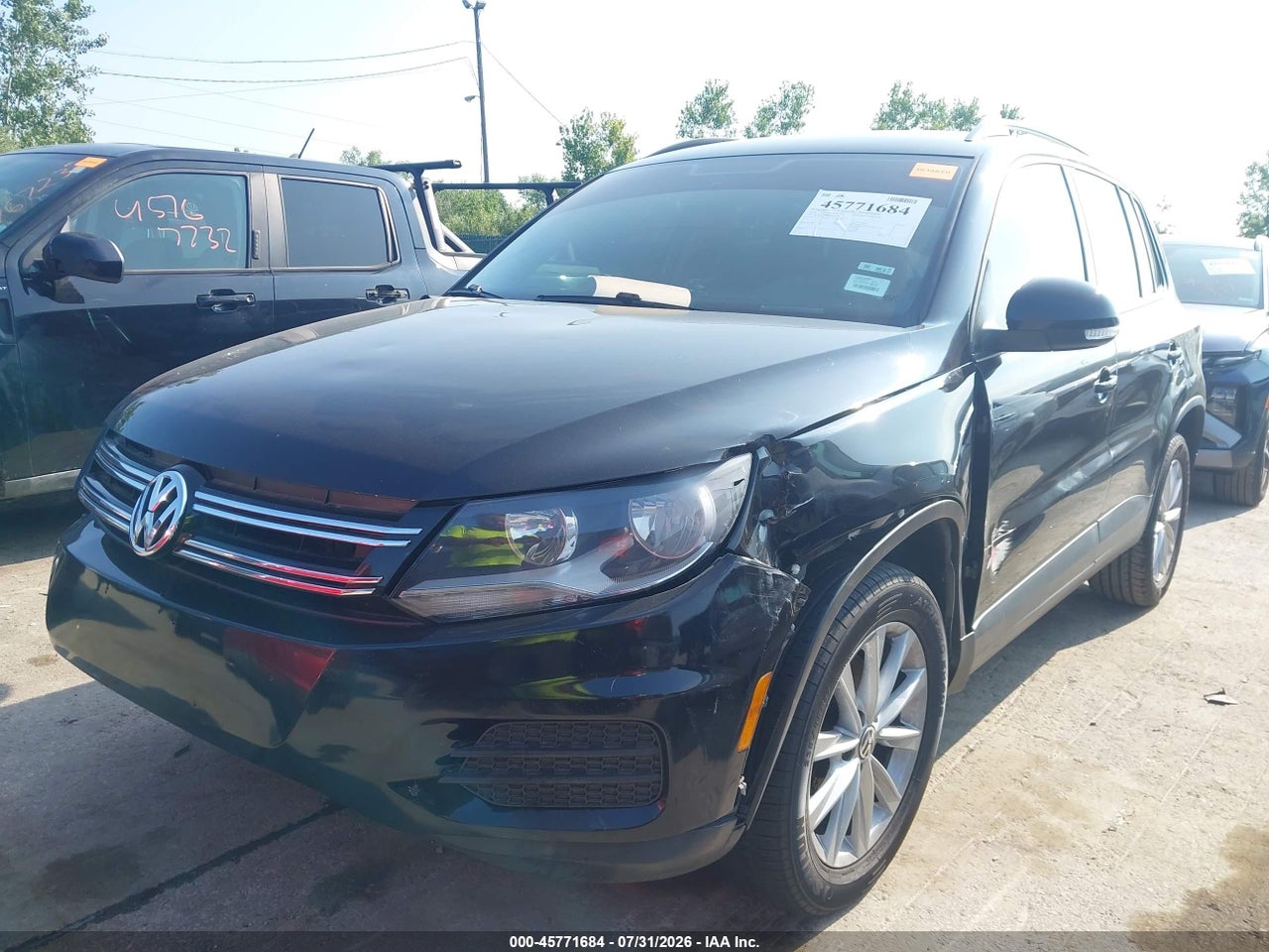 2018 VOLKSWAGEN TIGUAN LIMITED 2.0T · 2/11