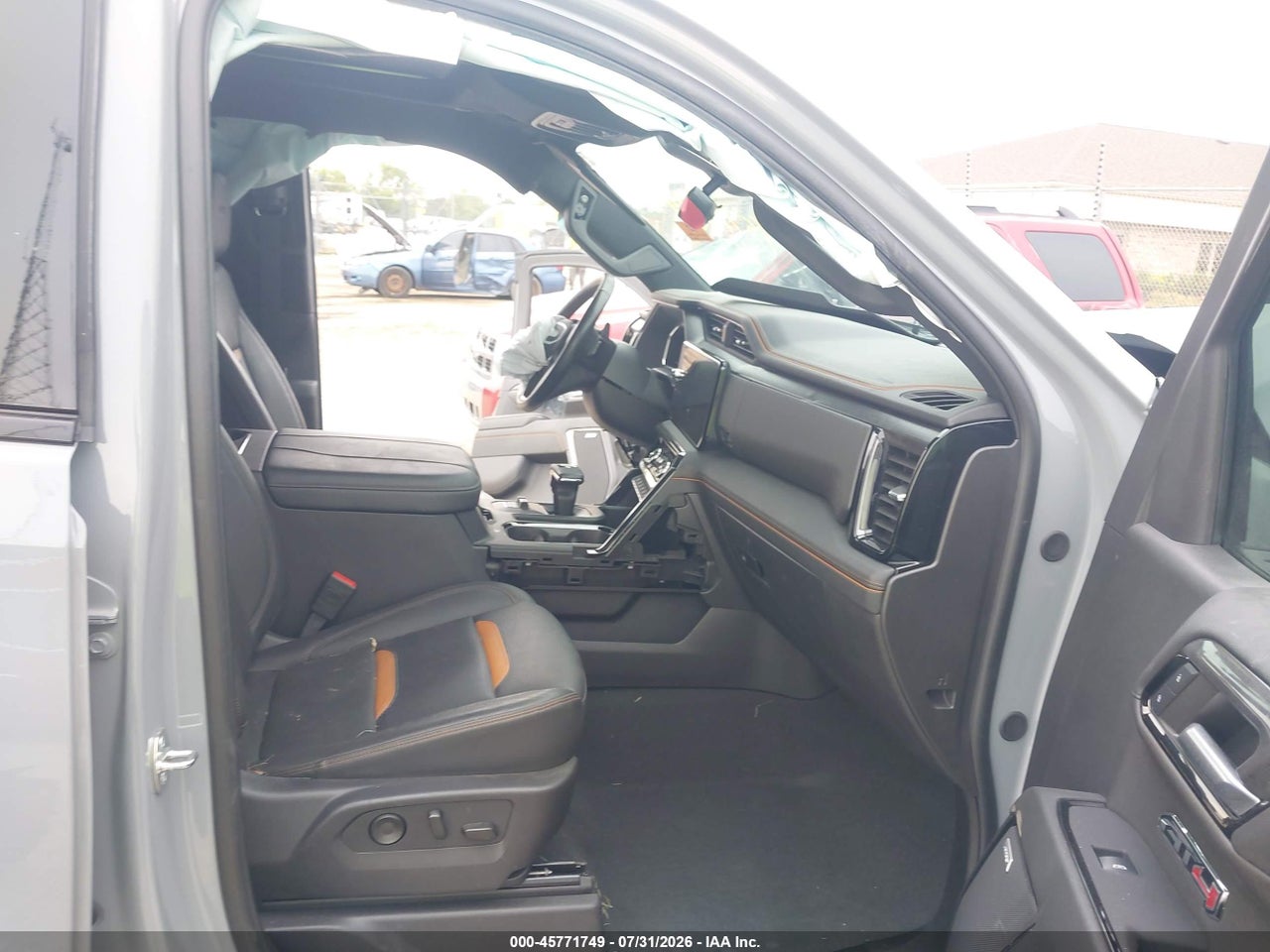 2024 GMC SIERRA 1500 4WD  SHORT BOX AT4 · 5/11