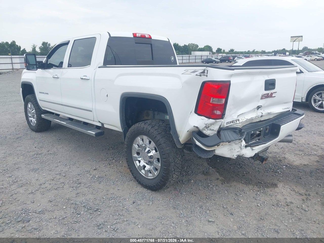 2015 GMC SIERRA 2500HD AVAILABLE WIFI DENALI · 3/11