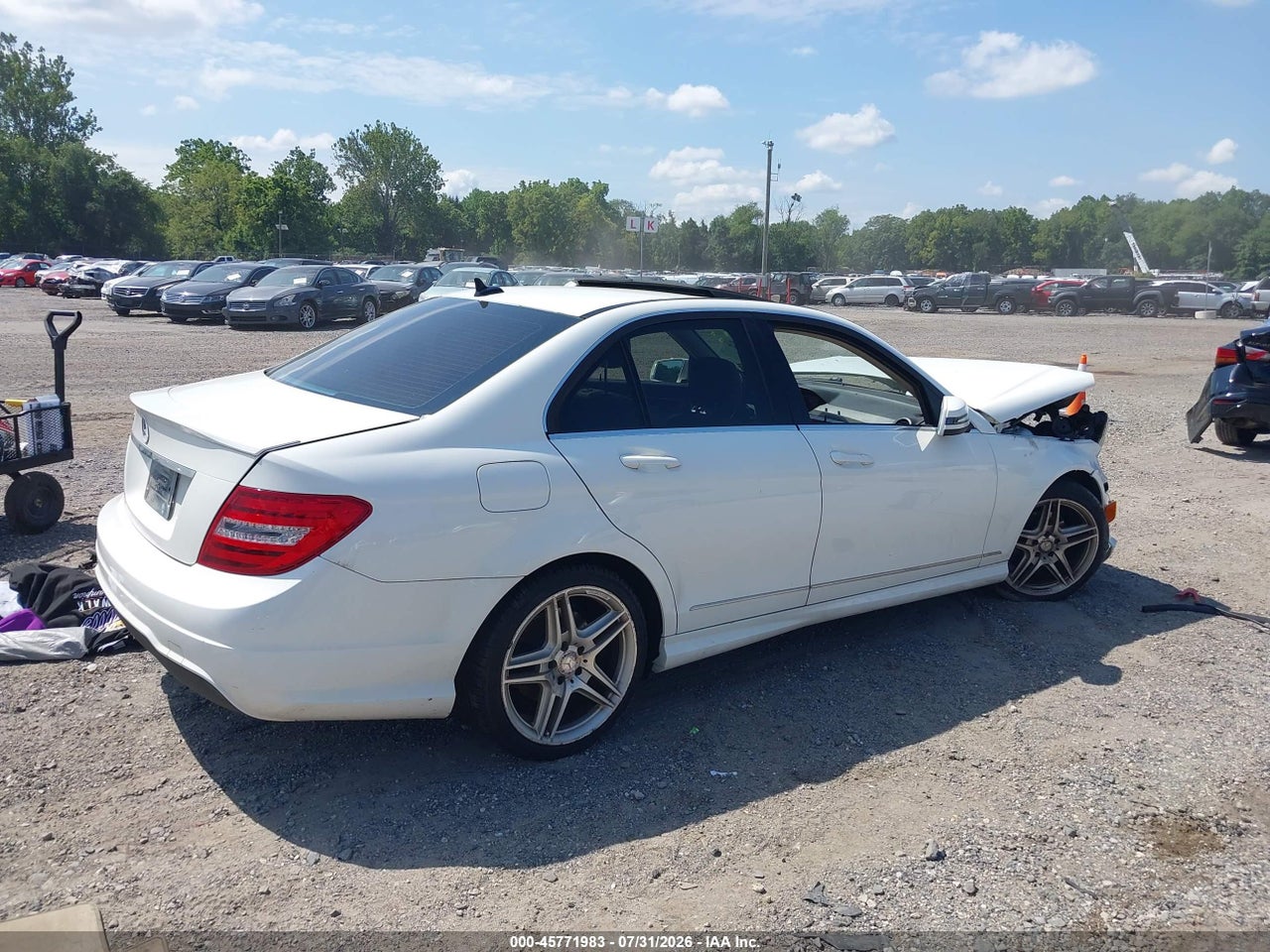 2014 MERCEDES-BENZ C 250 SPORT · 4/11