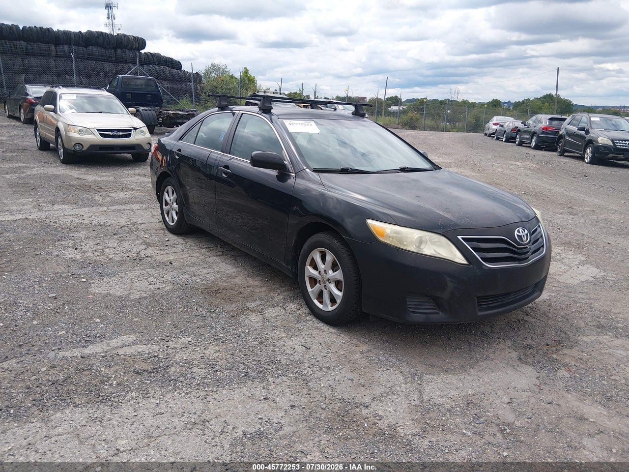 4T1BF3EK8BU****** · 2011 TOYOTA CAMRY LE