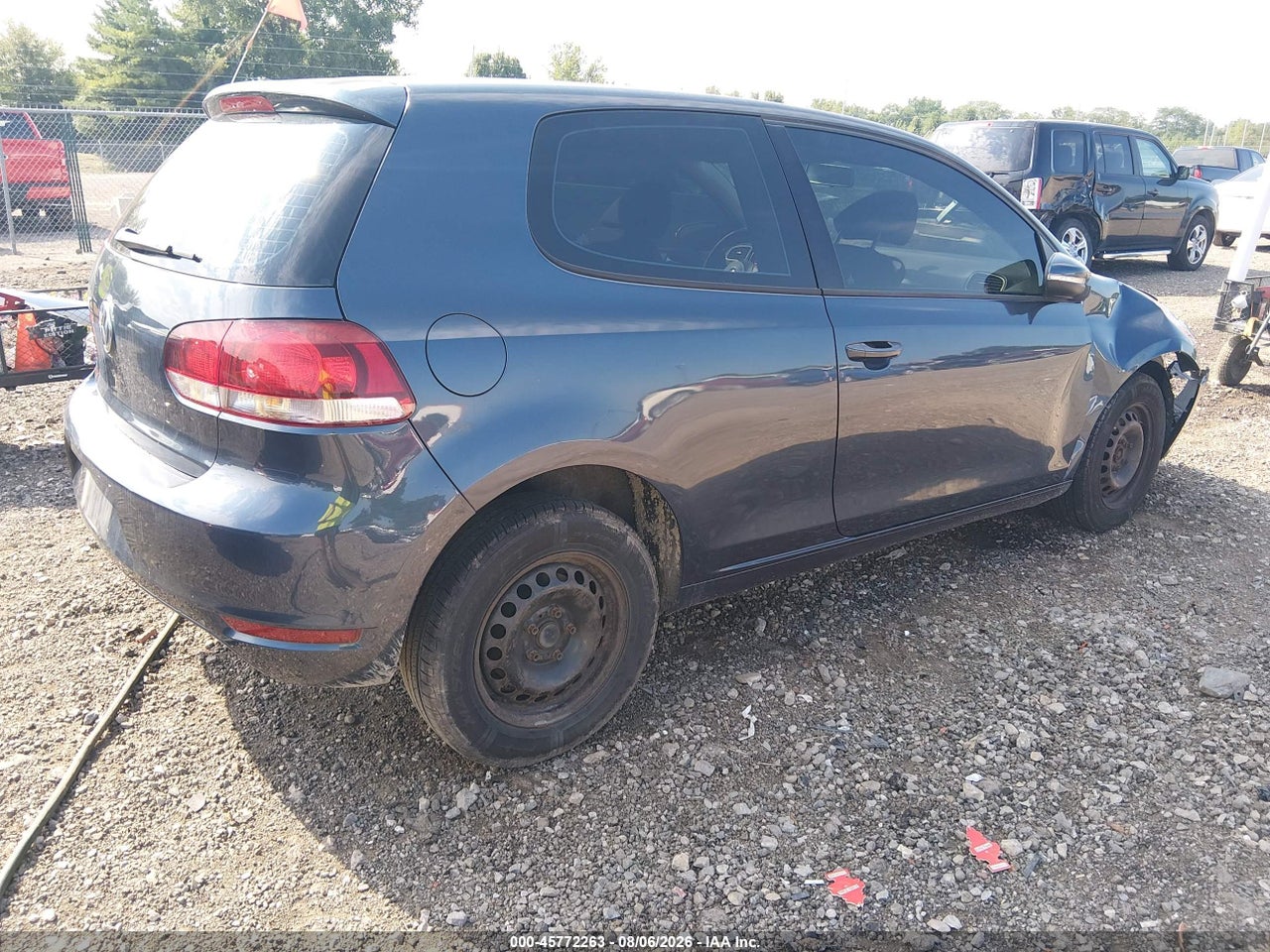 2012 VOLKSWAGEN GOLF   · 4/11