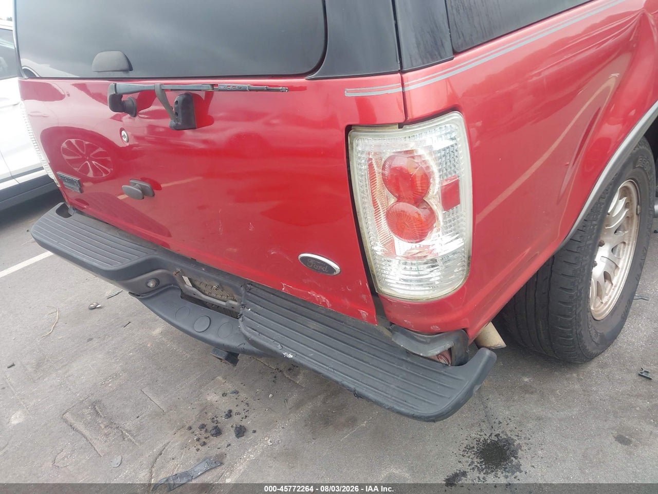 1FMRU15L2YL****** · 2000 FORD EXPEDITION XLT · 6/11