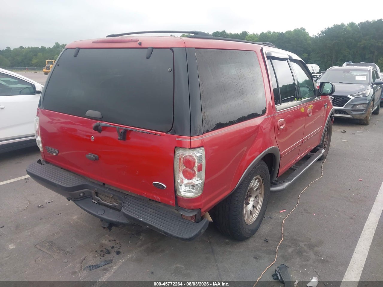 1FMRU15L2YL****** · 2000 FORD EXPEDITION XLT · 4/11