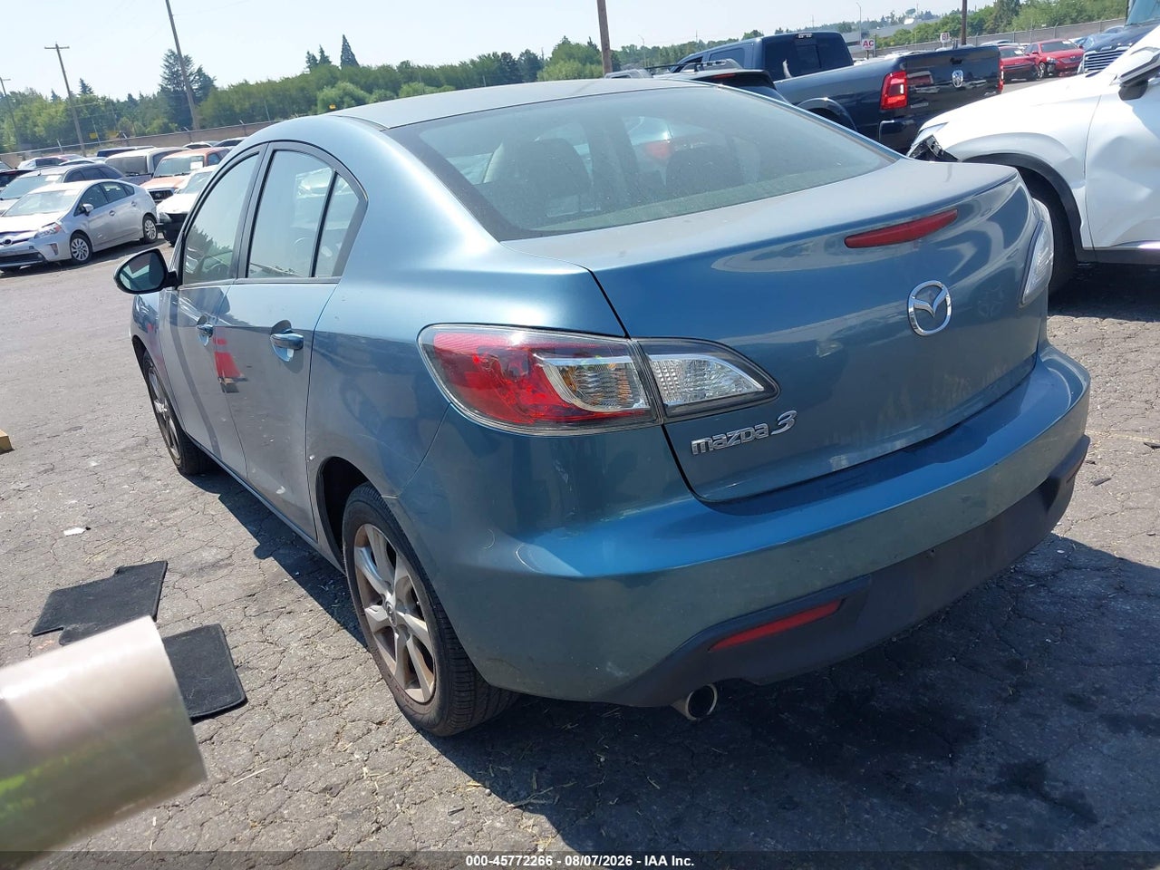 2010 MAZDA MAZDA3 I TOURING · 3/11