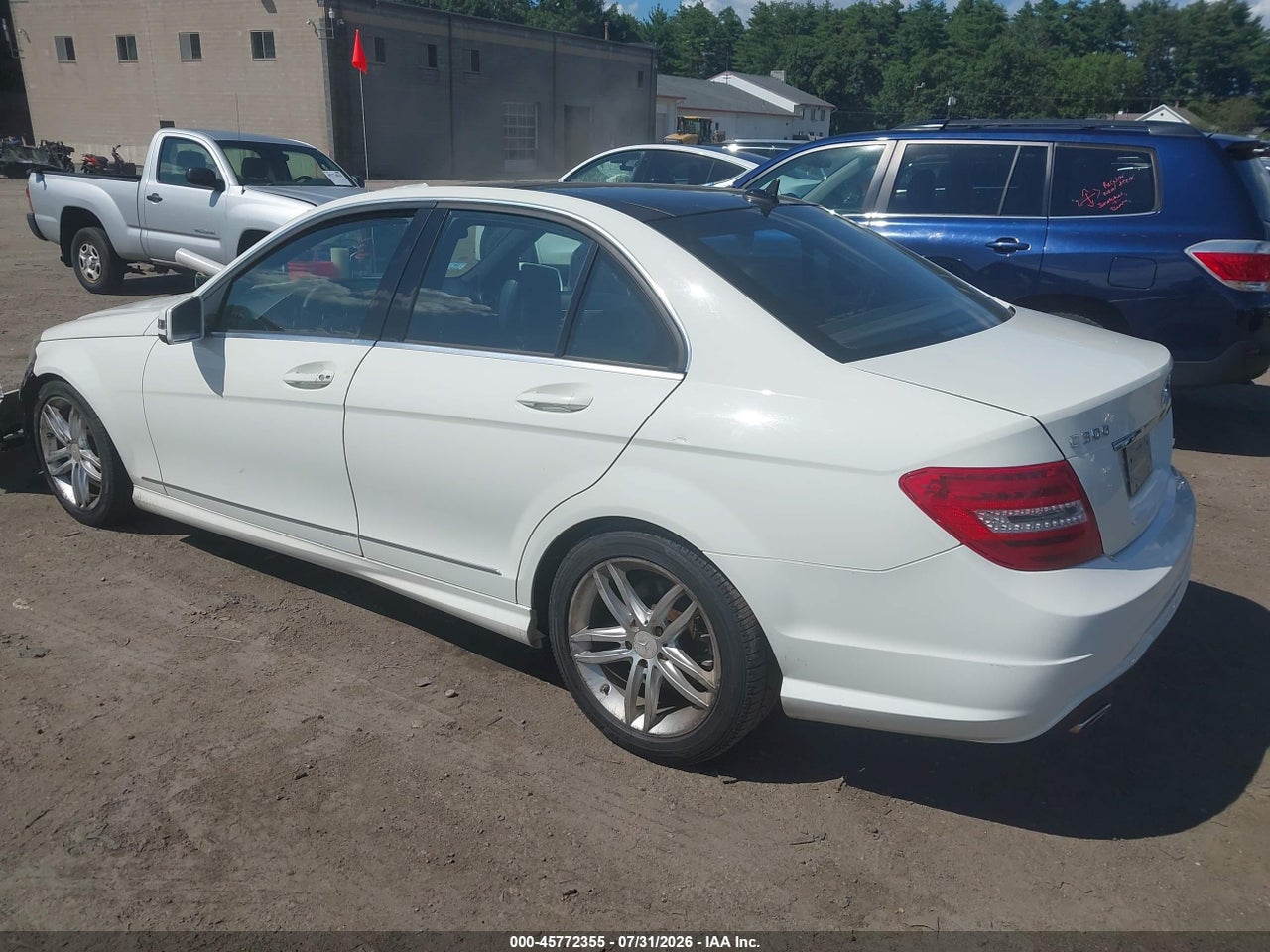2012 MERCEDES-BENZ C 300 SPORT 4MATIC · 3/11