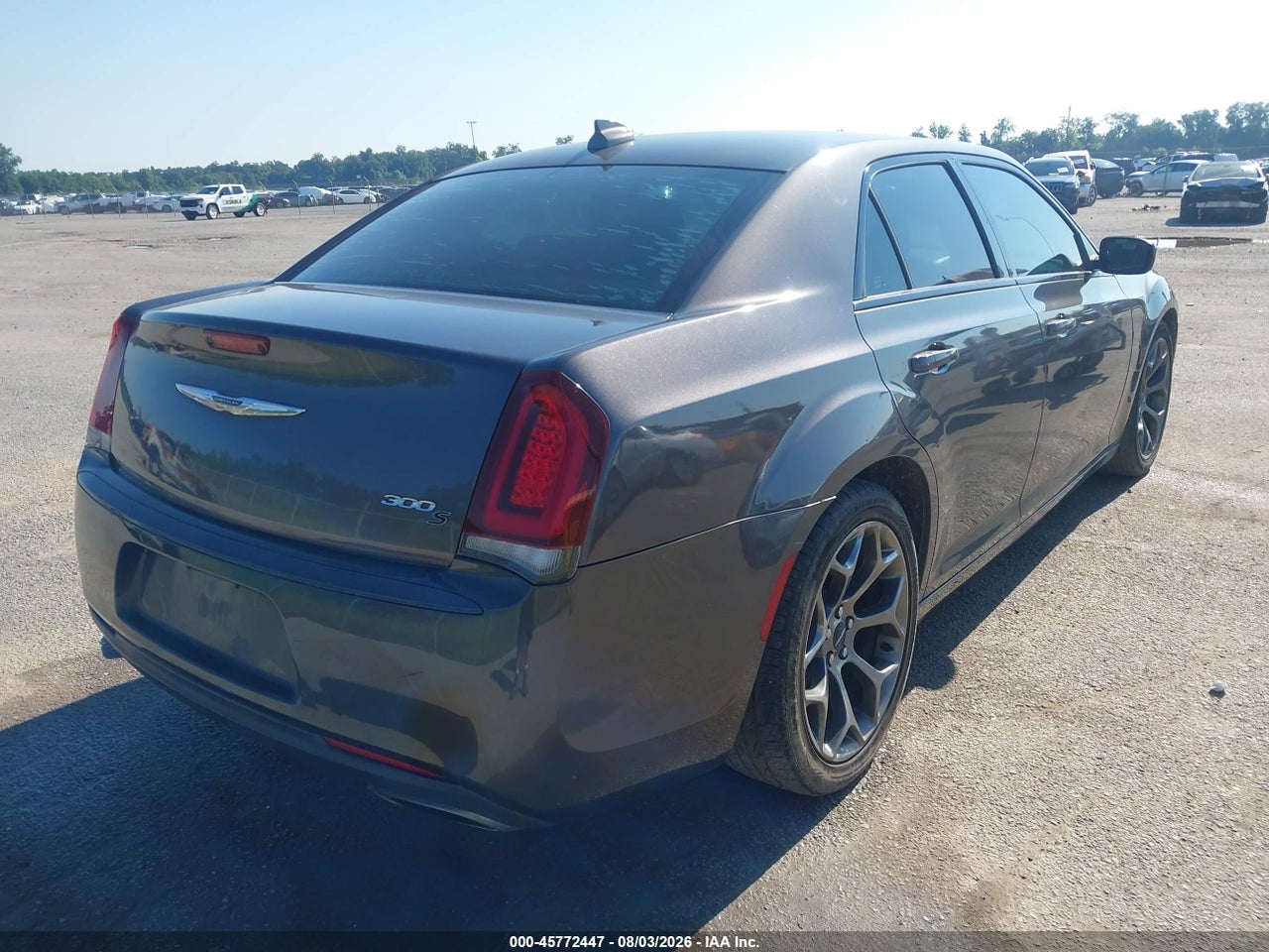 2016 CHRYSLER 300 300S · 4/11