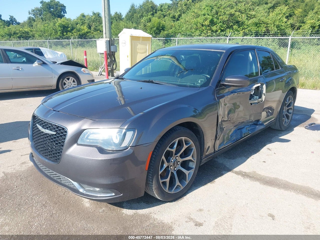 2016 CHRYSLER 300 300S · 2/11