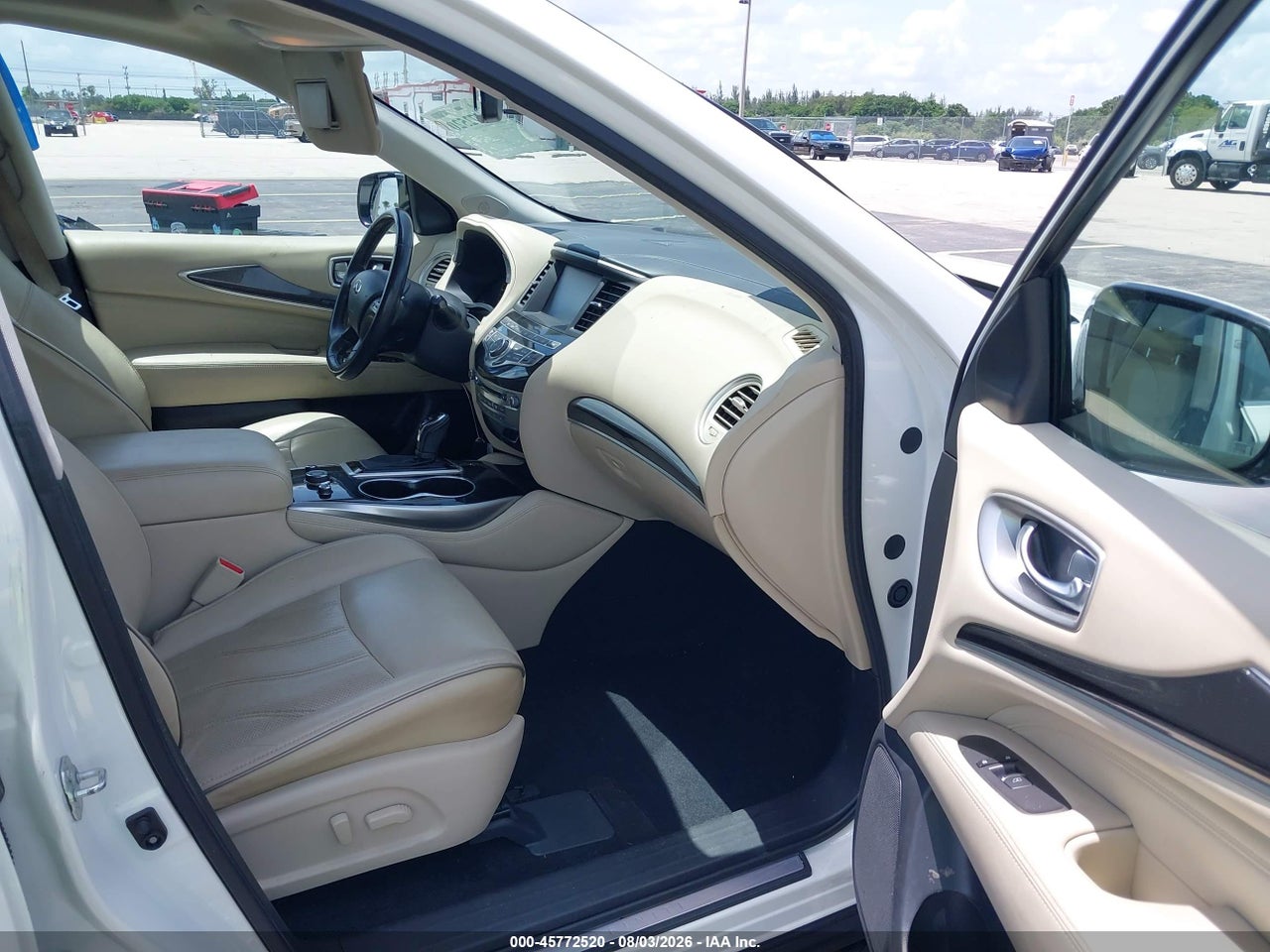 2017 INFINITI QX60 · 5/11