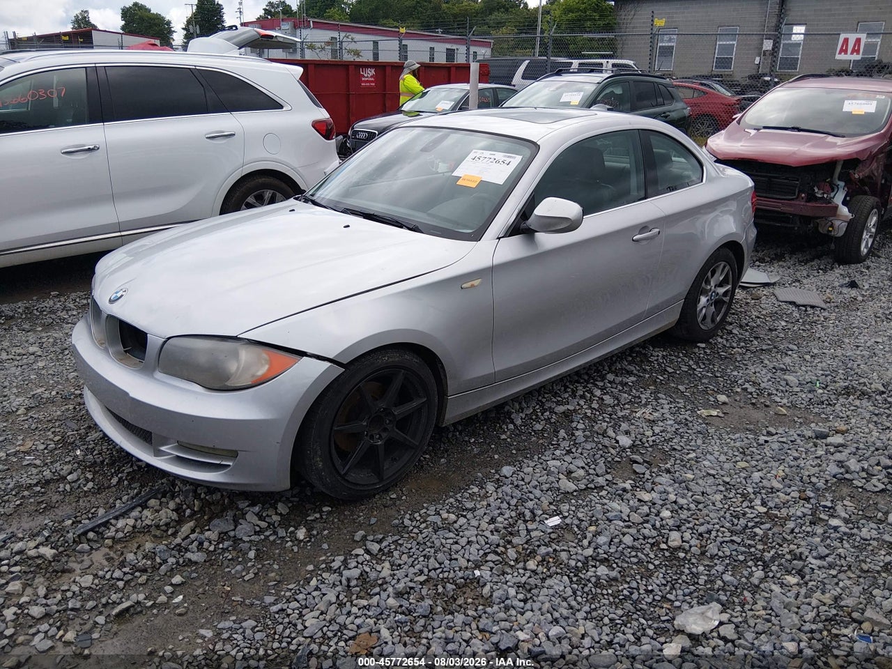 2011 BMW 128I · 2/11