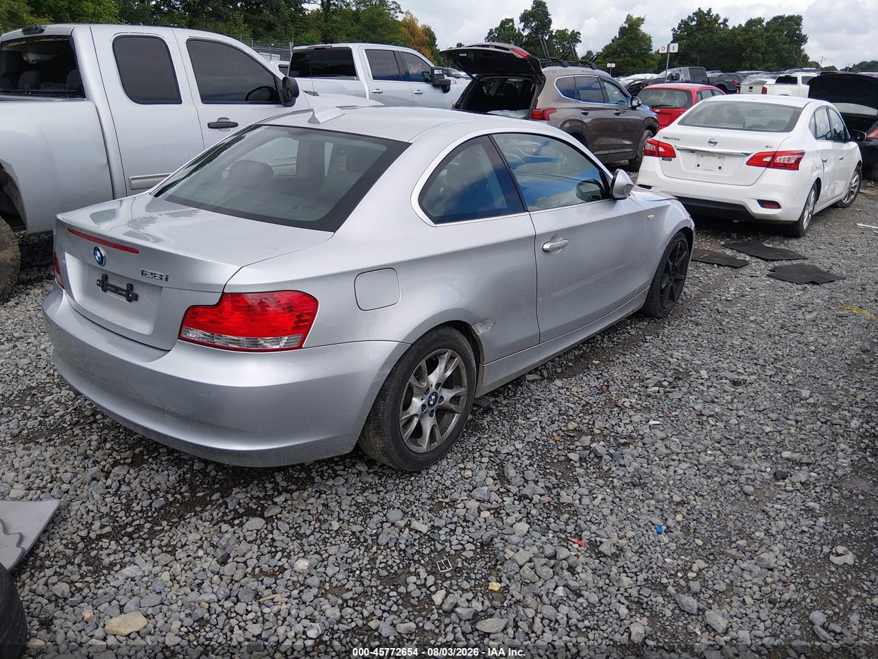 2011 BMW 128I · 4/11