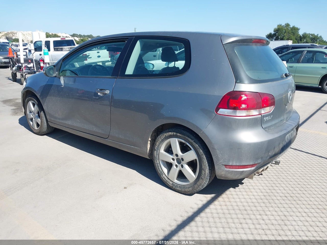 2010 VOLKSWAGEN GOLF 2-DOOR · 3/11
