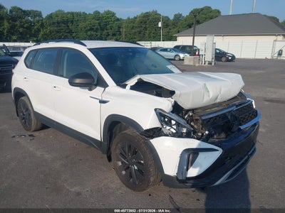 3VV5X7B28RM****** · 2024 VOLKSWAGEN TAOS 1.5T S