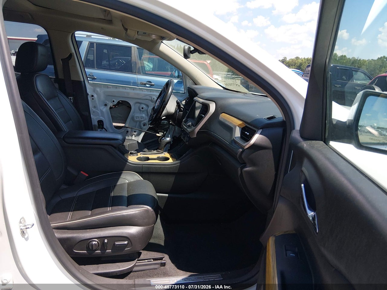 2017 GMC ACADIA DENALI · 5/11