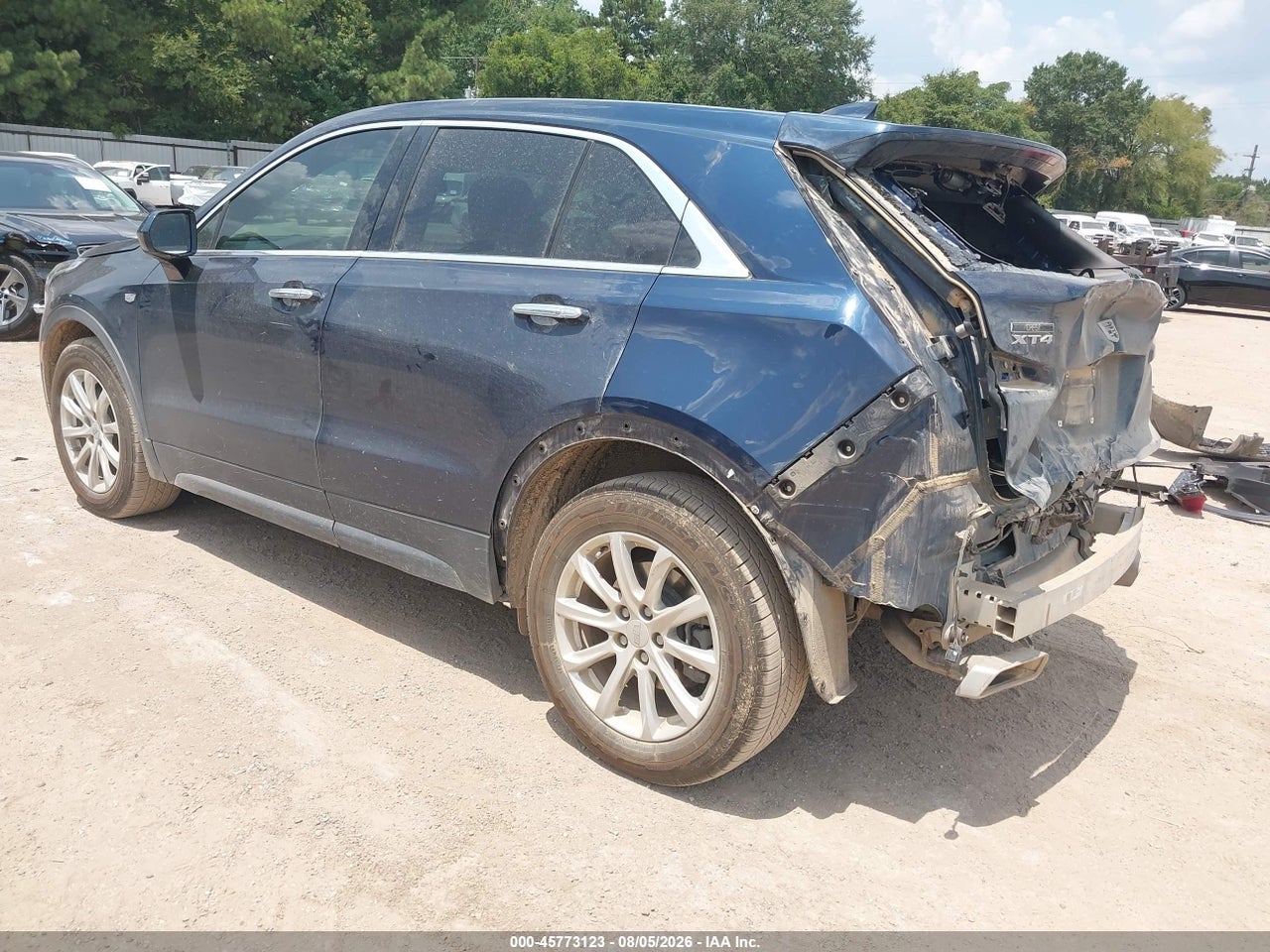 2021 CADILLAC XT4 FWD LUXURY · 3/11