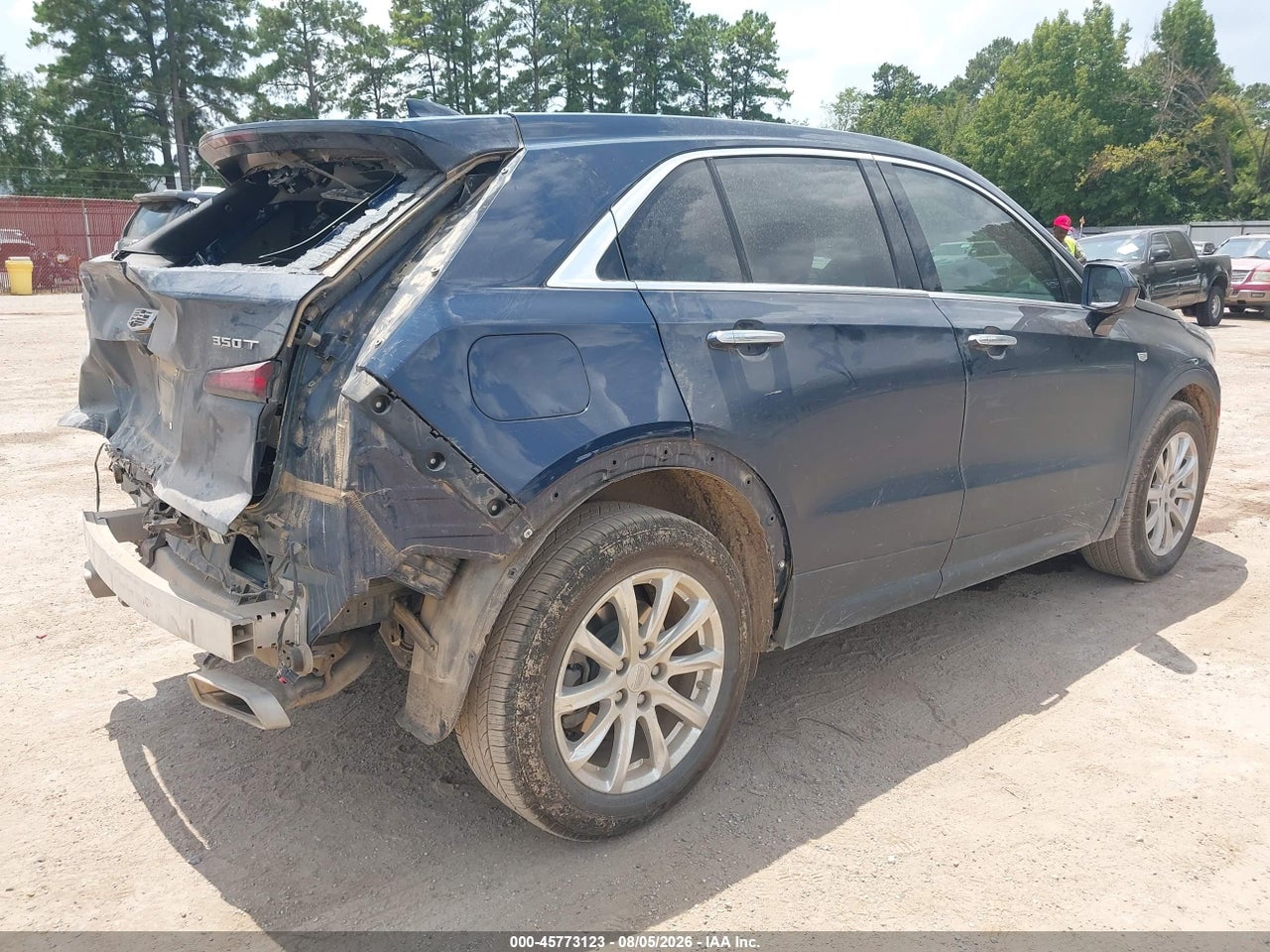 2021 CADILLAC XT4 FWD LUXURY · 4/11